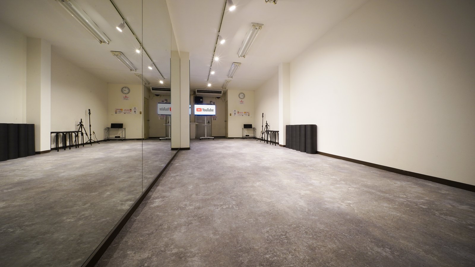 DAYSのスタジオ全景